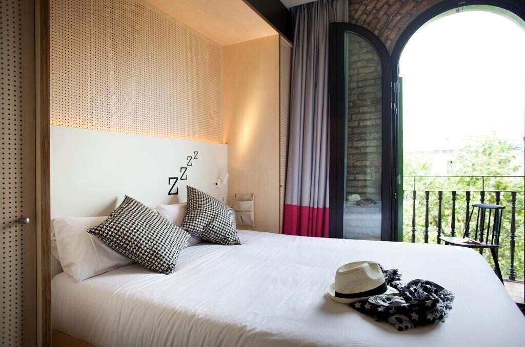 Готель Toc Hostel Barcelona 2*