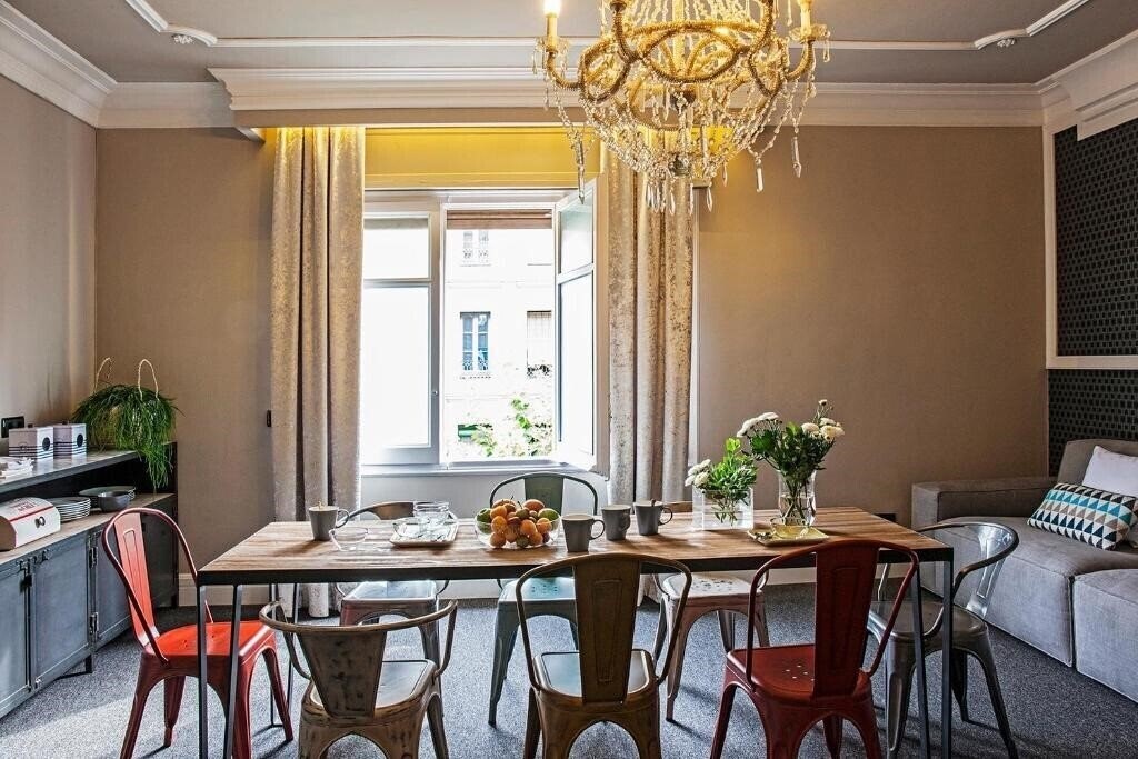 Панорама Ainb B&B Eixample Muntaner 2*