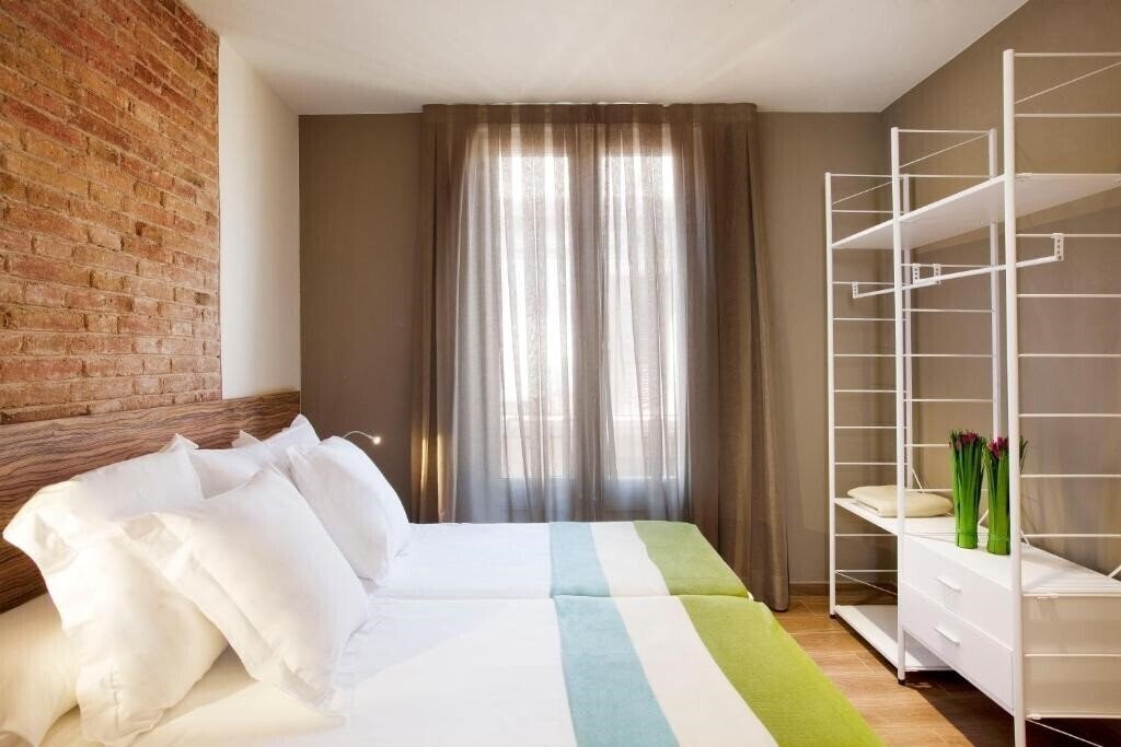 Апартаменты Barcelona Apartament Mila 3*