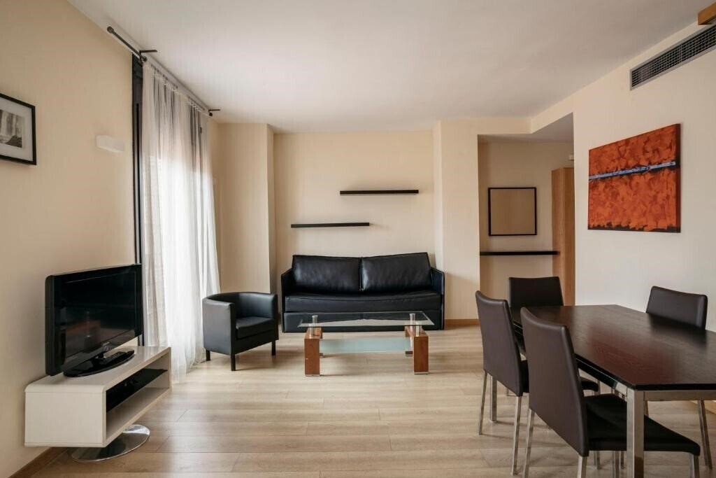 Територія Barcelona Apartment Villarroel 4*