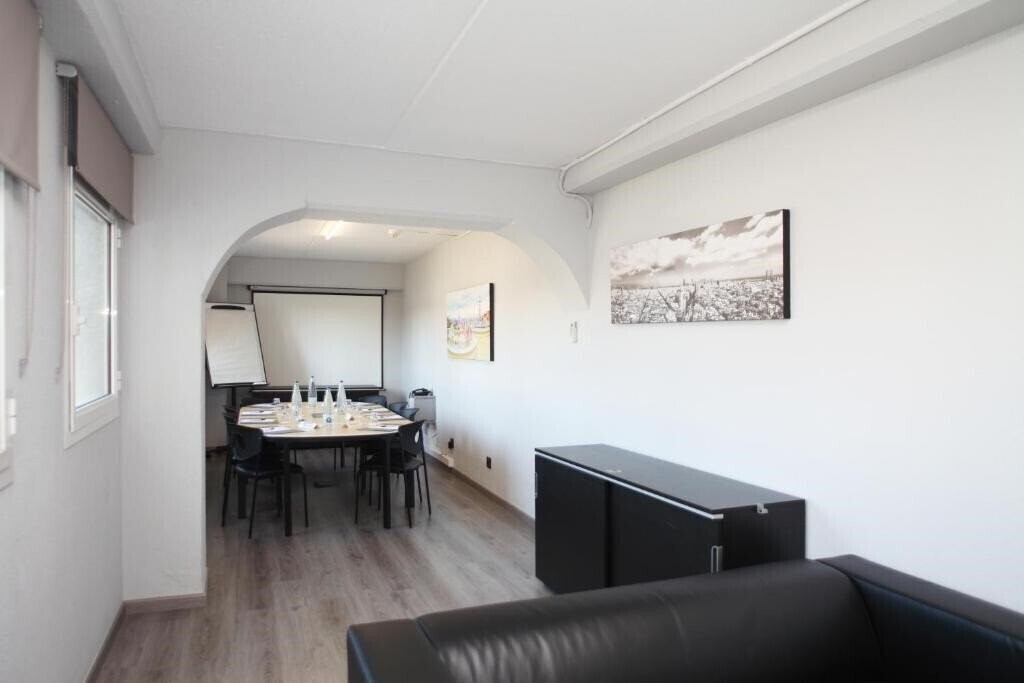 Фотография Campanile Barcelona Barbera 3*