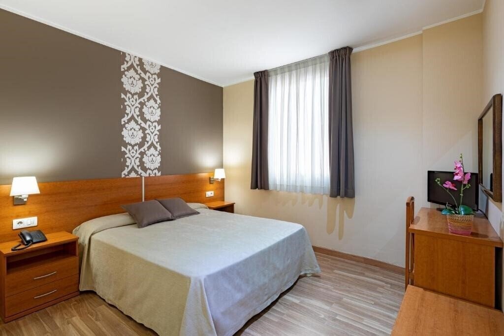 Панорама Catalunya 2*