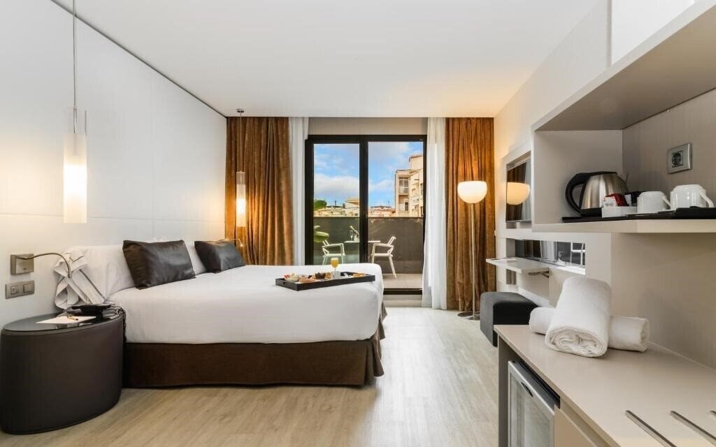Апартаменты Grums Barcelona 4*