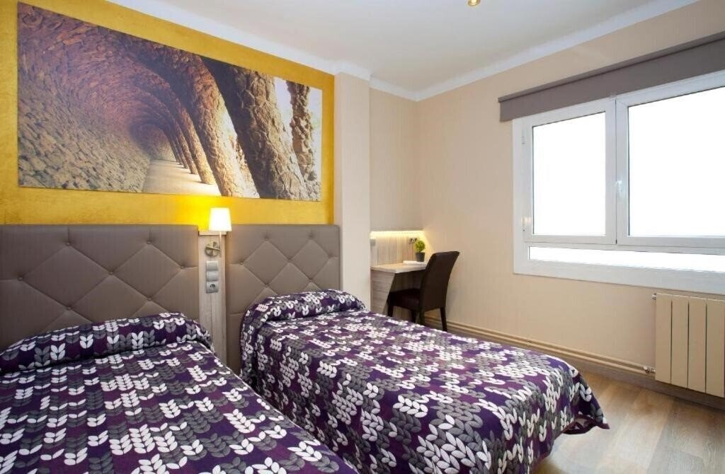 Вид Hostal Barcelona хостел