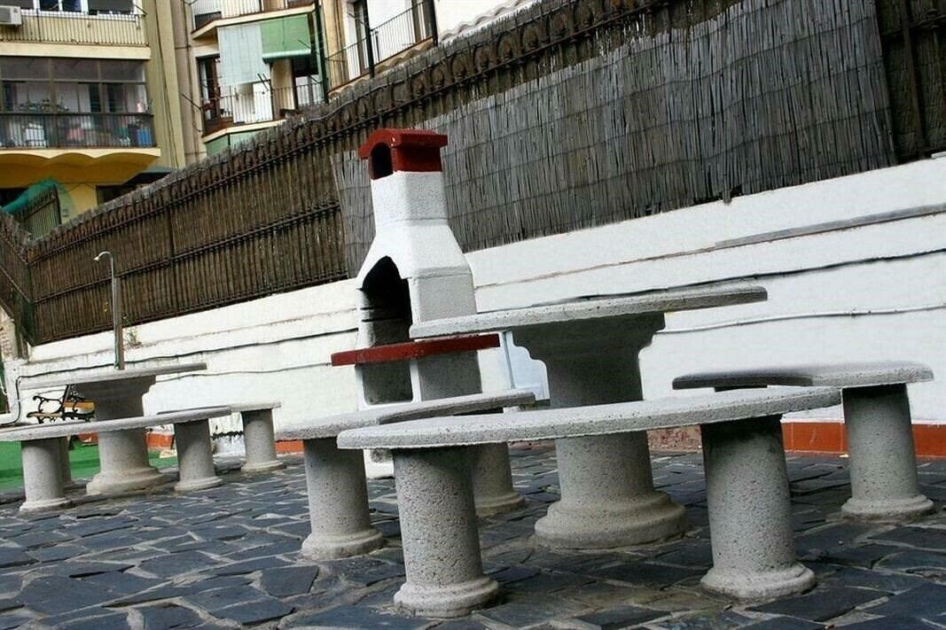 Территория Hostal Eden 2*