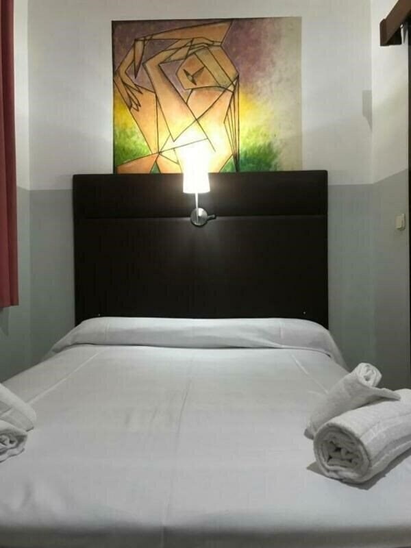 Картинка Hostal Eden 2*