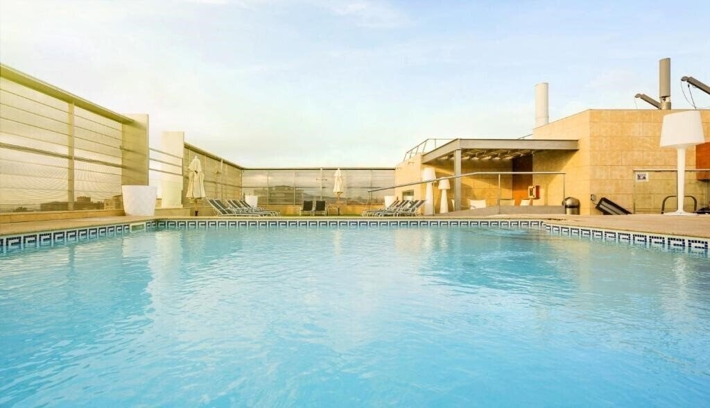 Апартаменты Ilunion Barcelona 4*