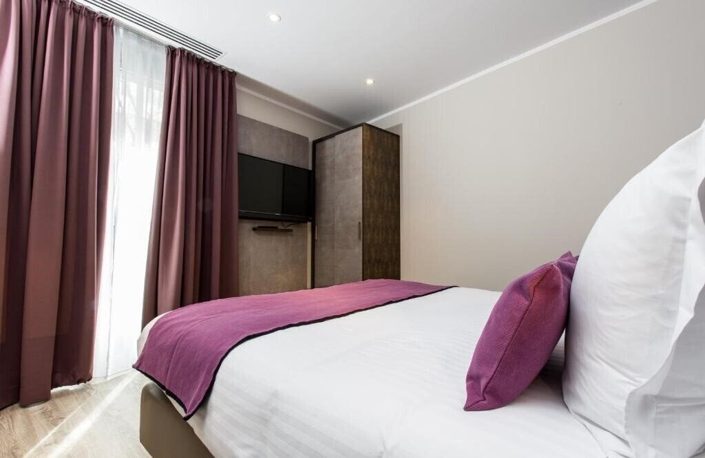 Панорама Leonardo Boutique Hotel Sagrada Familia 3*
