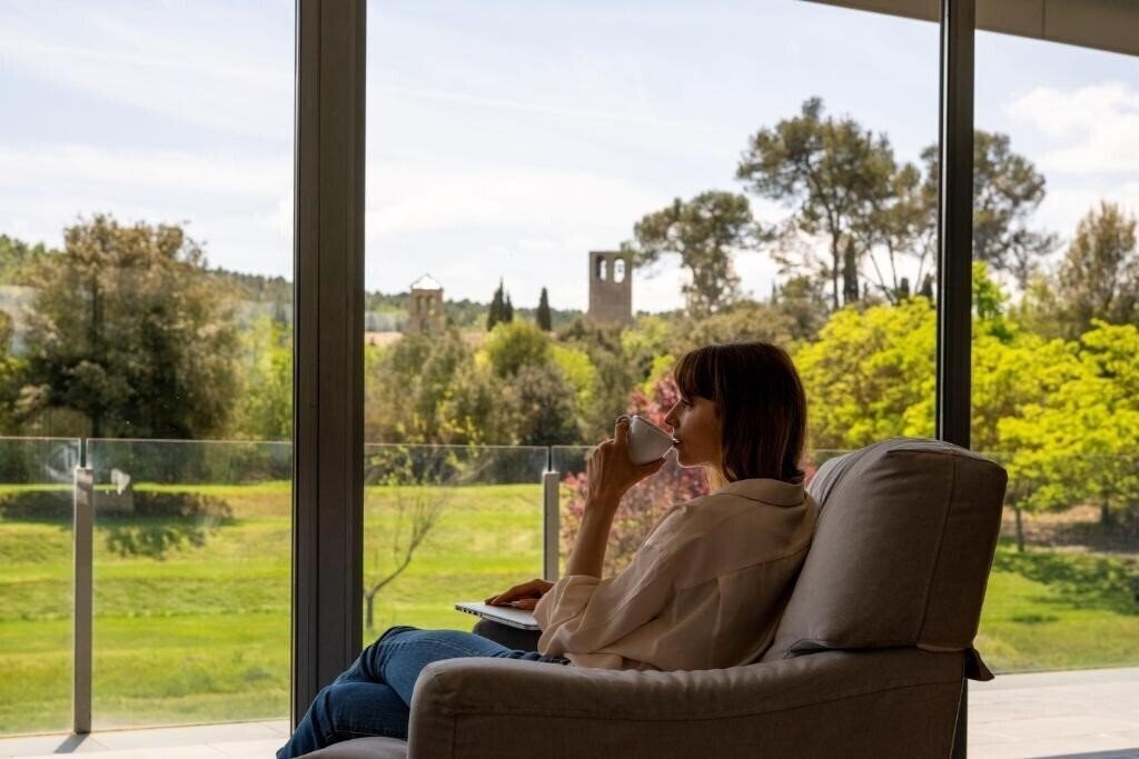 Панорама Mon St Benet 4*