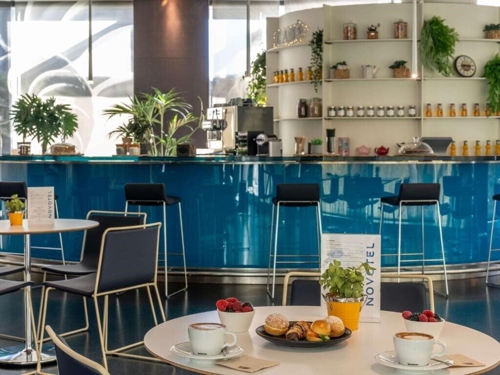 Вид Novotel Barcelona City 4*