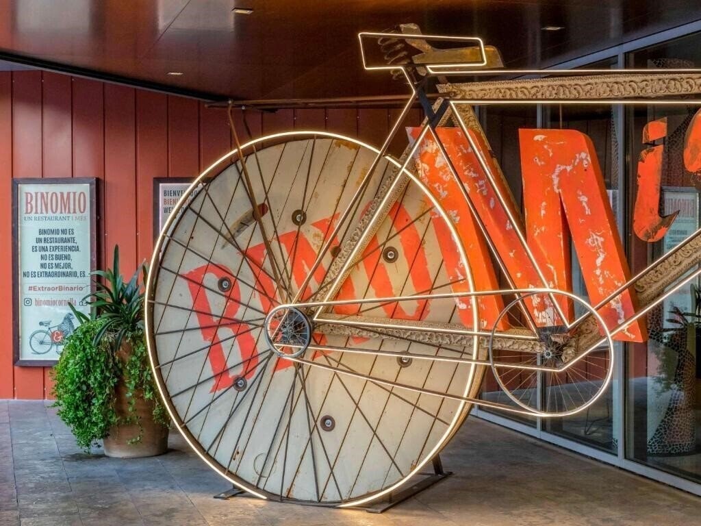 Вид Novotel Barcelona Cornella 4*