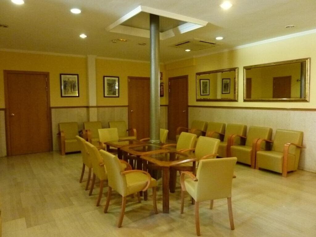 Территория Roma Reial 1*