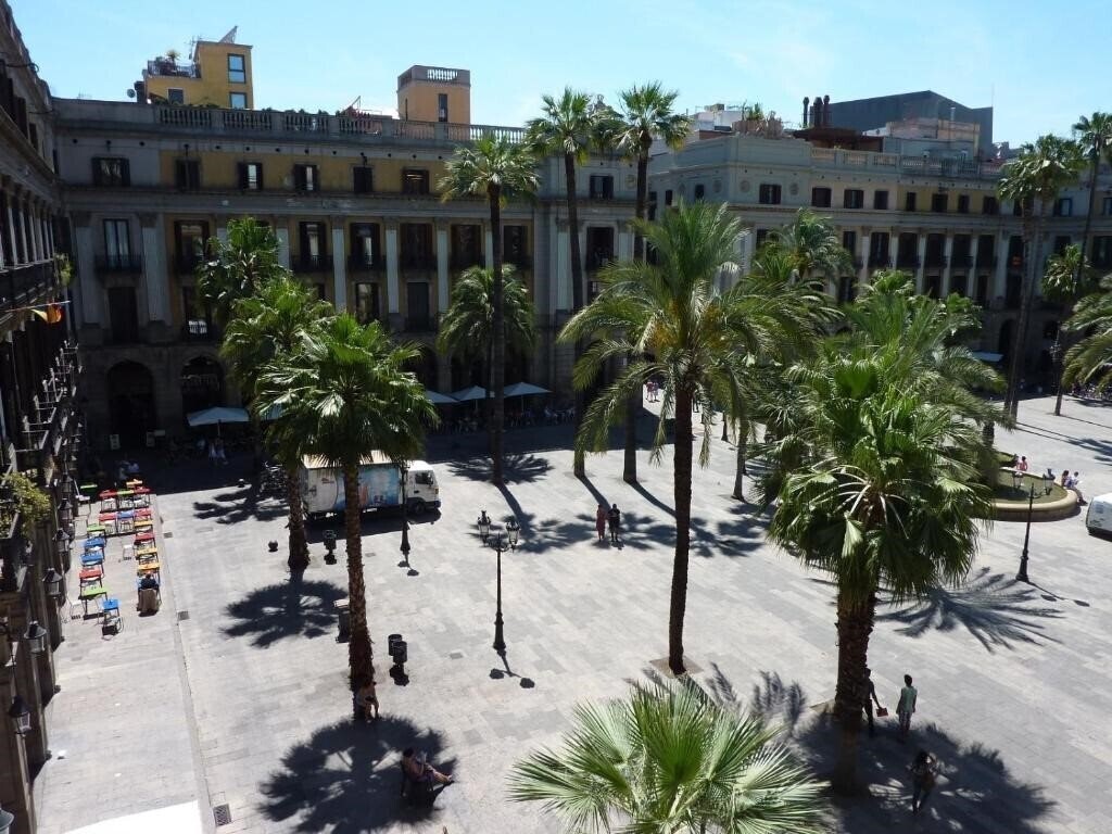 Панорама Roma Reial 1*