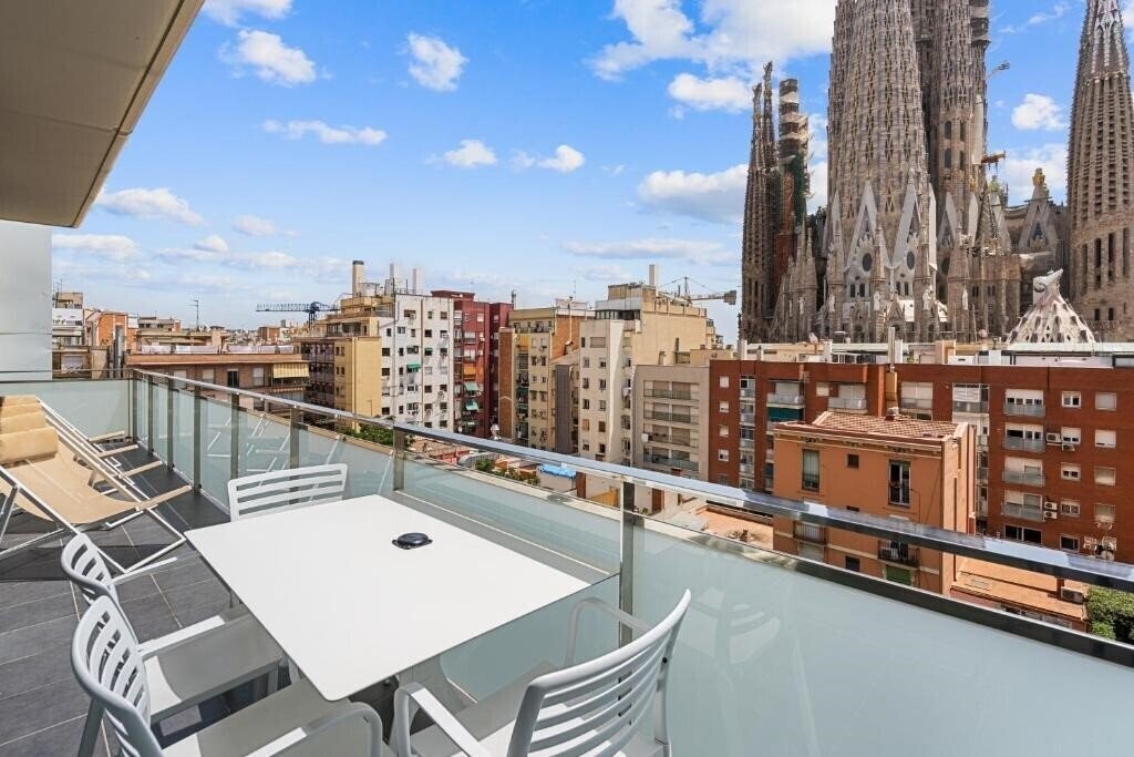Изображение Sensation Sagrada Familia 4*