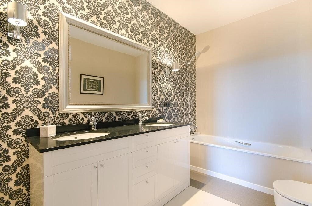 Вид You Stylish Luxury City апартаменты