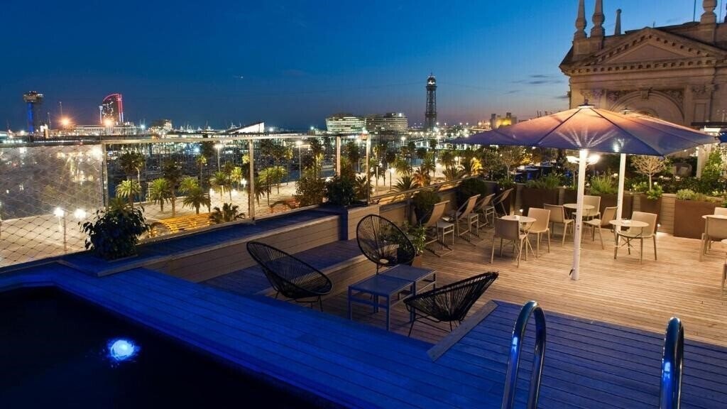 Апартаменти Duquesa De Cardona 4*