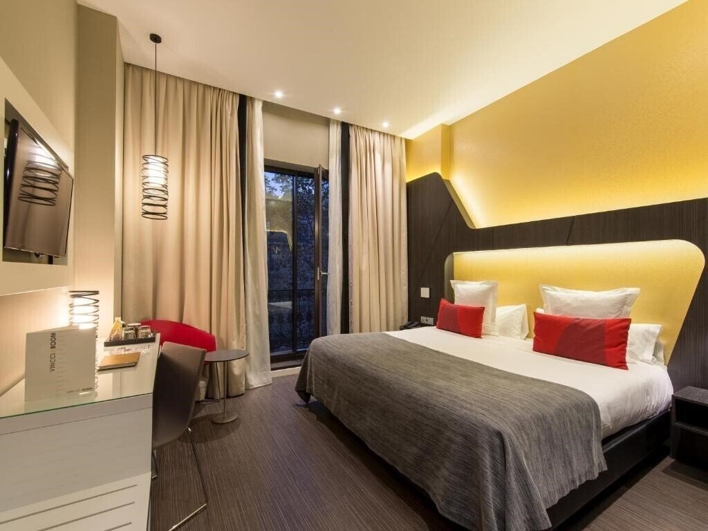 Отель Vincci Gala 4*