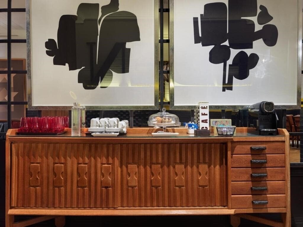 Картинка H10 Metropolitan 4*