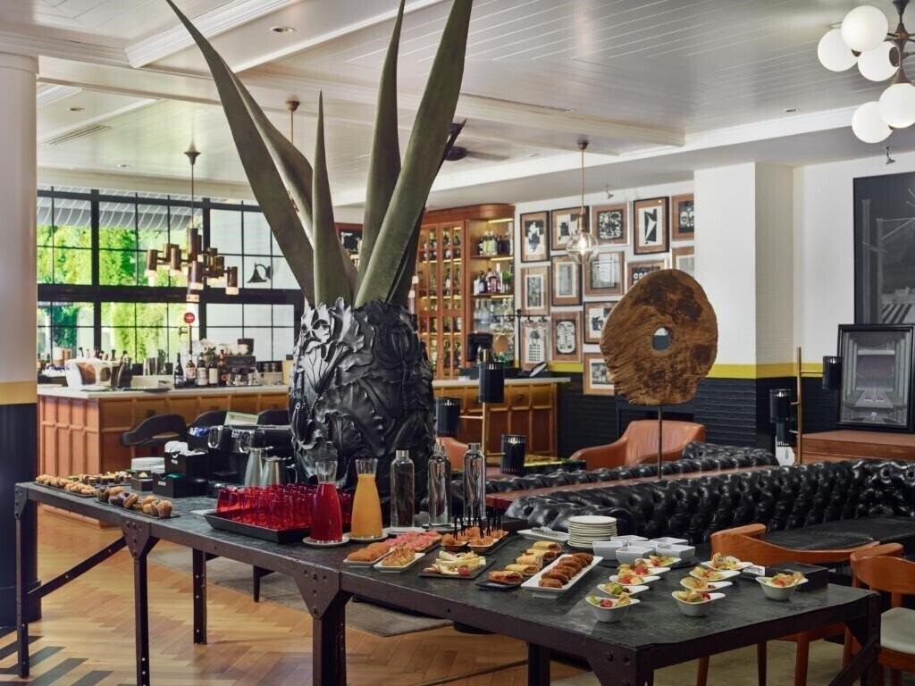 Вид H10 Metropolitan 4*