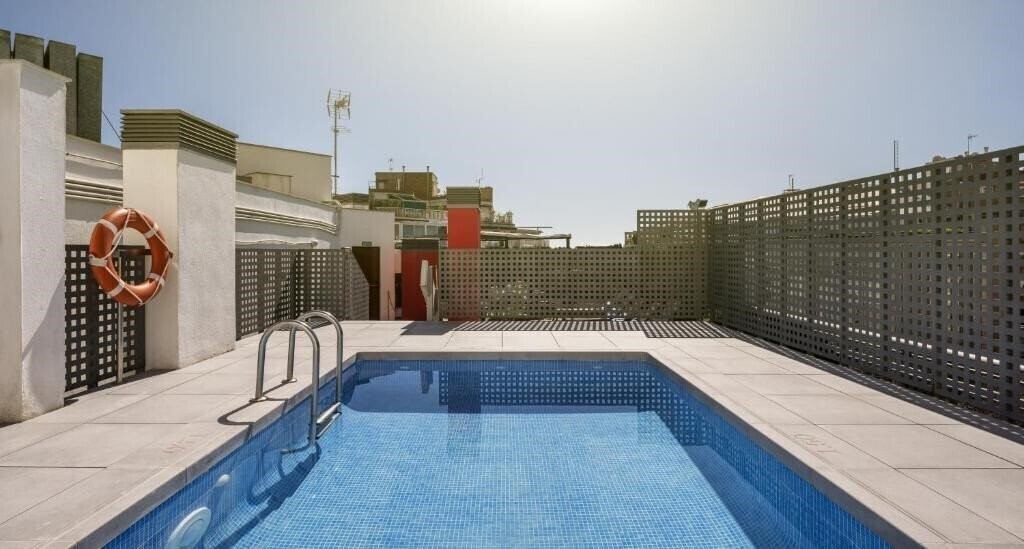 Готель Ilunion Auditori 3*