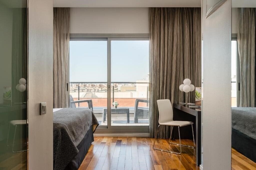 Апартаменти Ikonik Lex (ex. Hotel Eurostars Lex) 4*