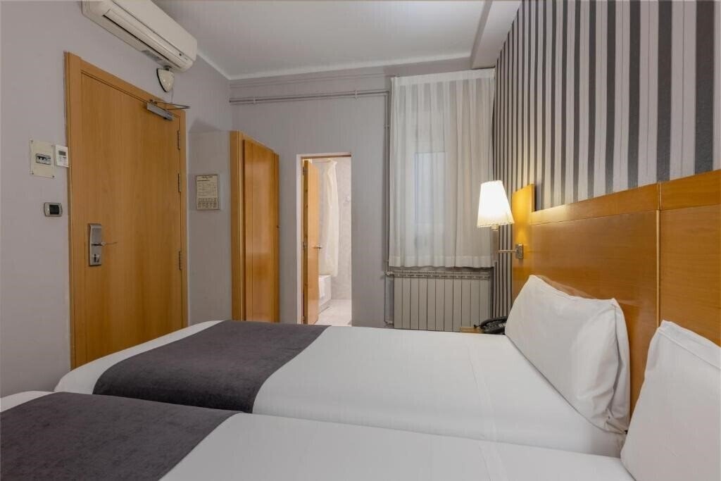 Панорама Lyon 1*