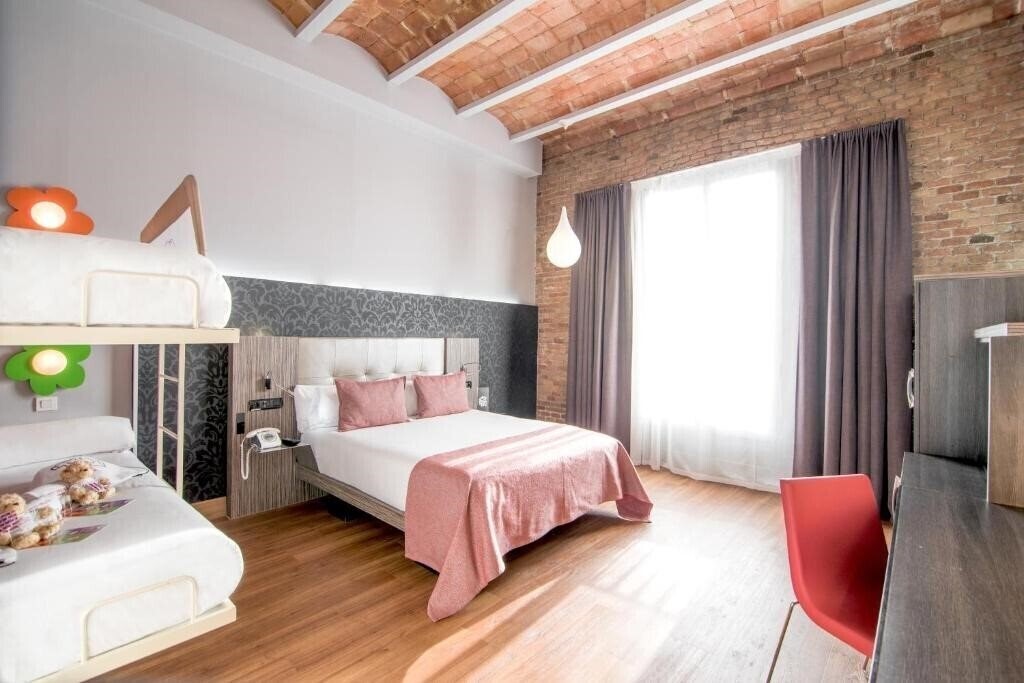 Фото Petit Palace Museum 4*