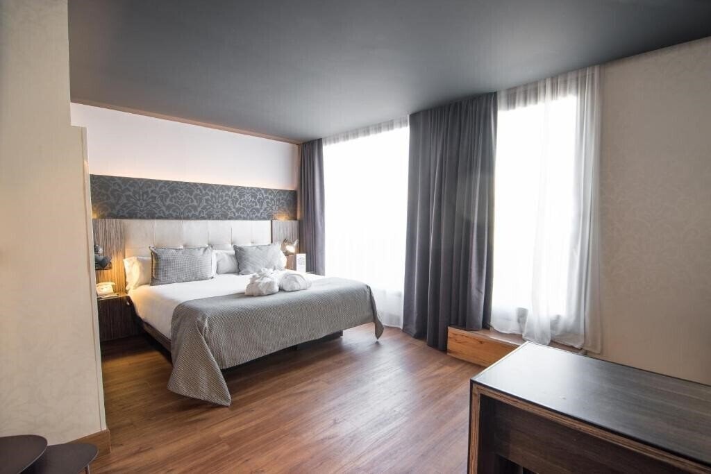 Апартаменти Petit Palace Museum 4*