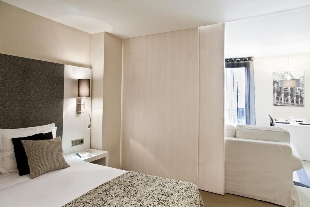Панорама Up Suites Bcn 4*