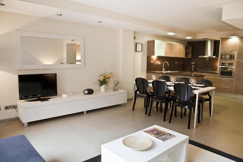 Готель Up Suites Bcn 4*