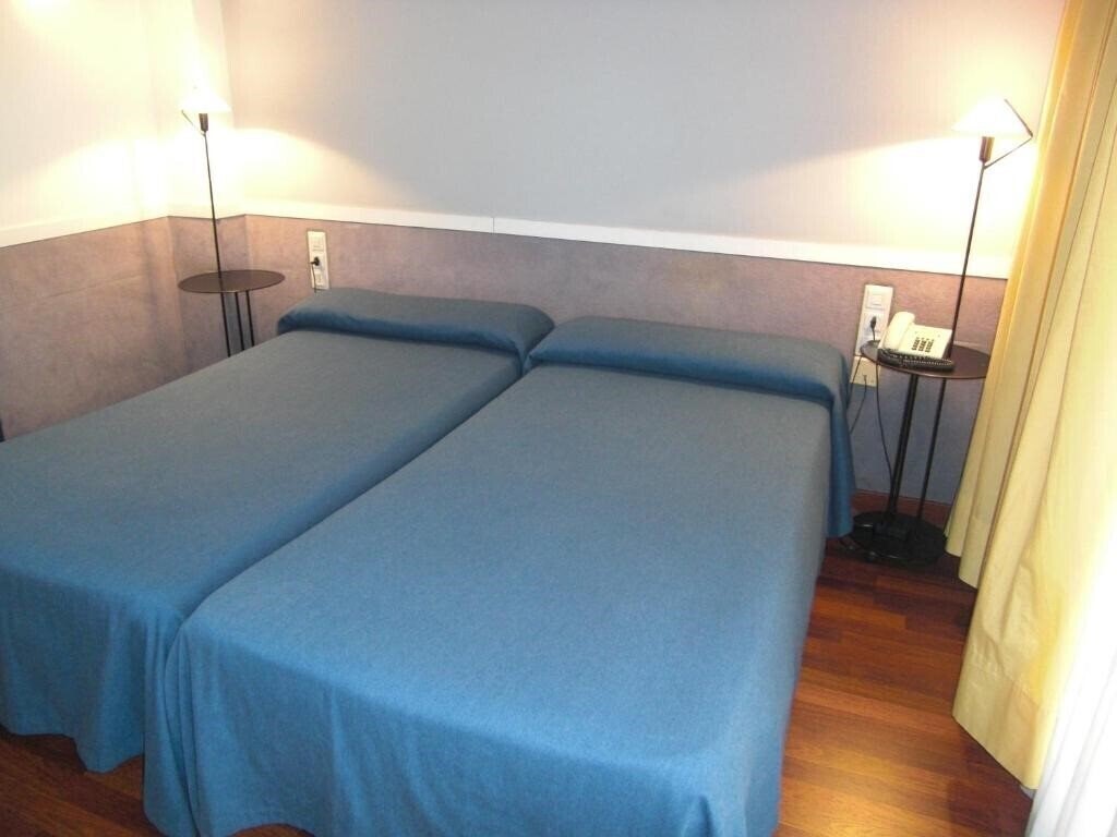 Апартаменты Apartamentos Descartes 3*