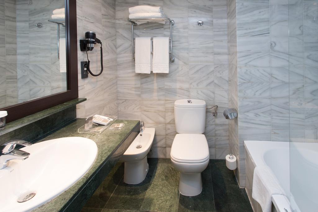 Апартаменты Catalonia Atenas 4*