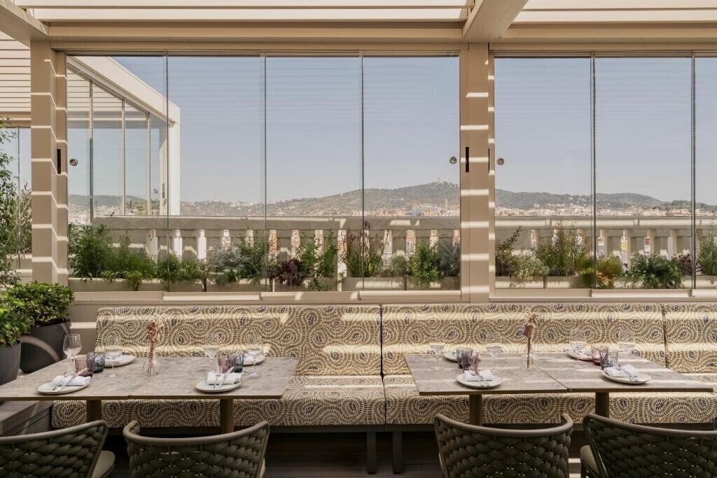 Вид Vincci Mae 4*