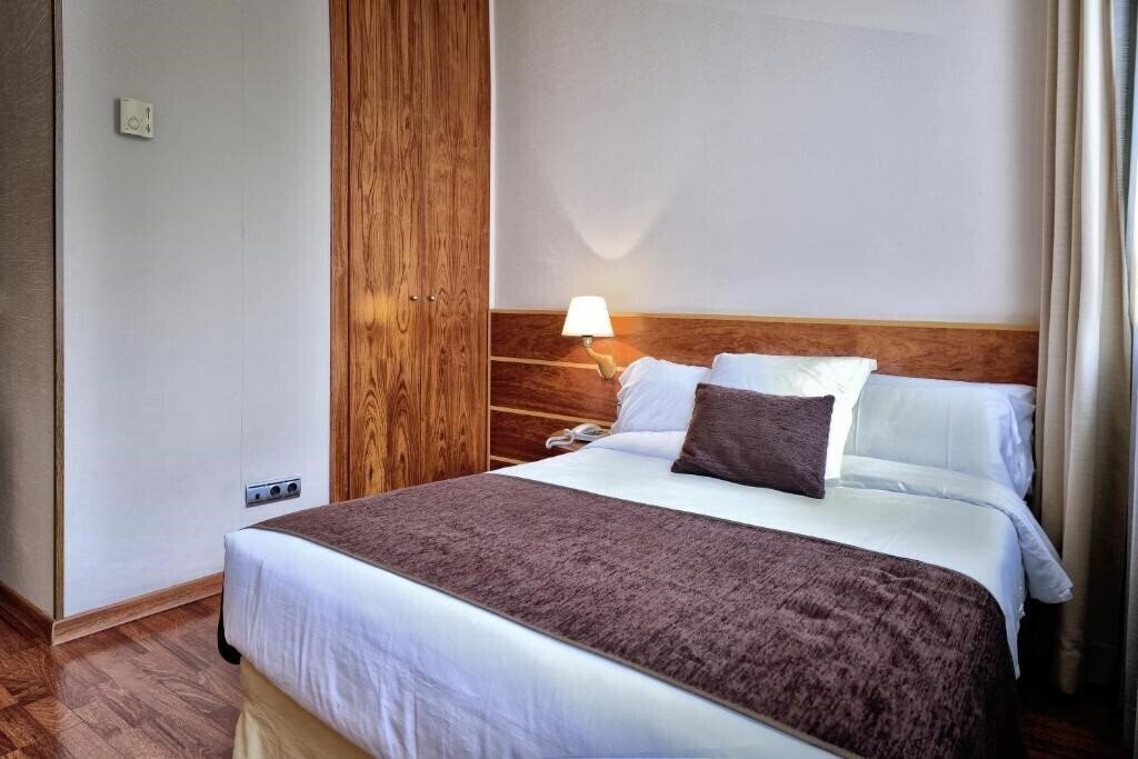 Панорама ITC Barcelona by Soho Boutique (ex. Citypark Pelayo) 2*