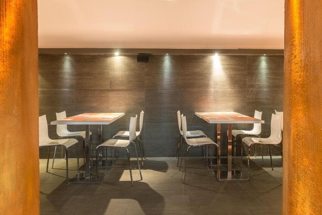 Территория California 2*