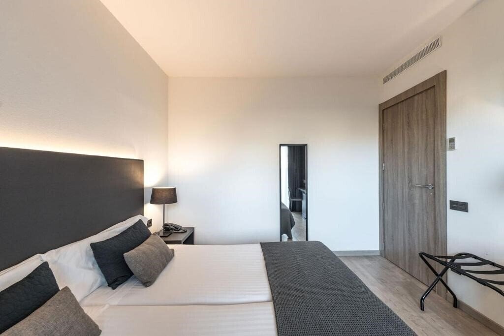 Панорама Hotel Paseo De Gracia 1*