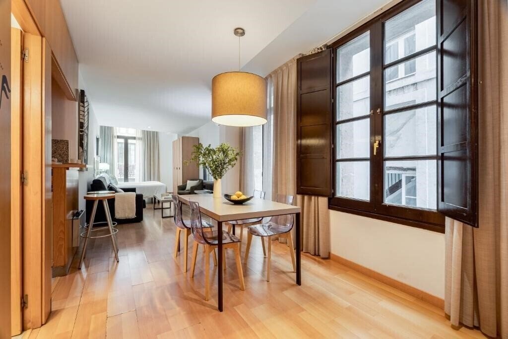 Фотографія Mh Apartments Opera Rambla 3*