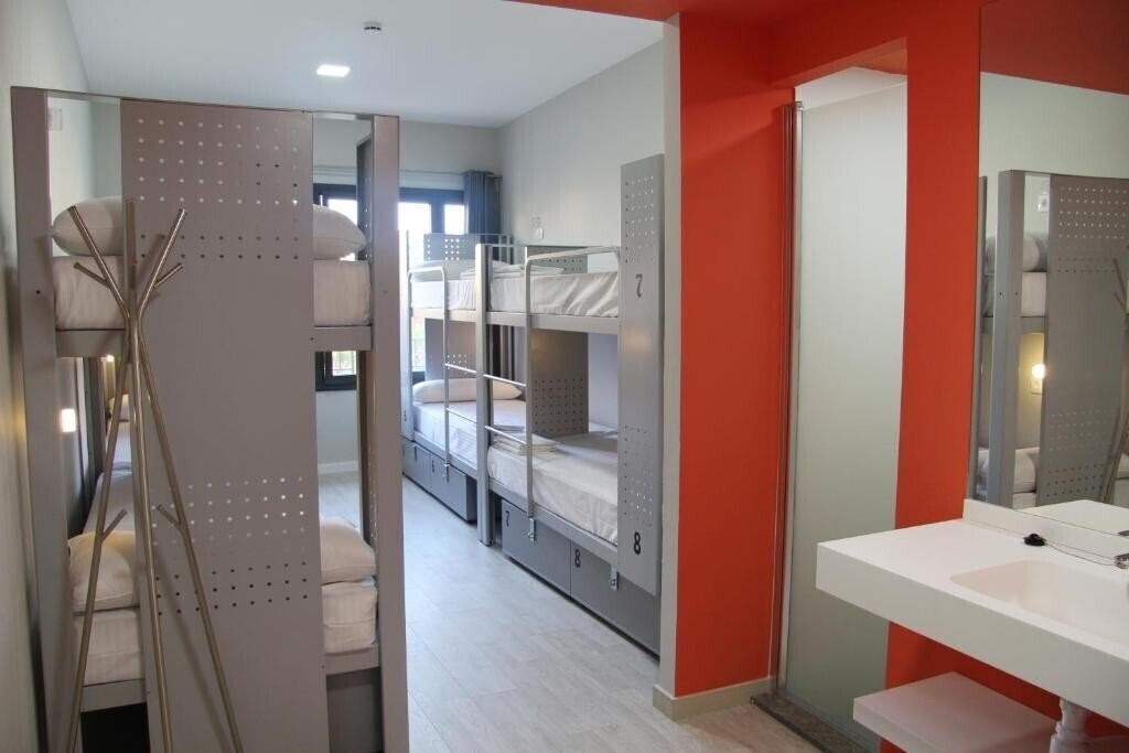 Панорама Bcn Sport Hostels 1*