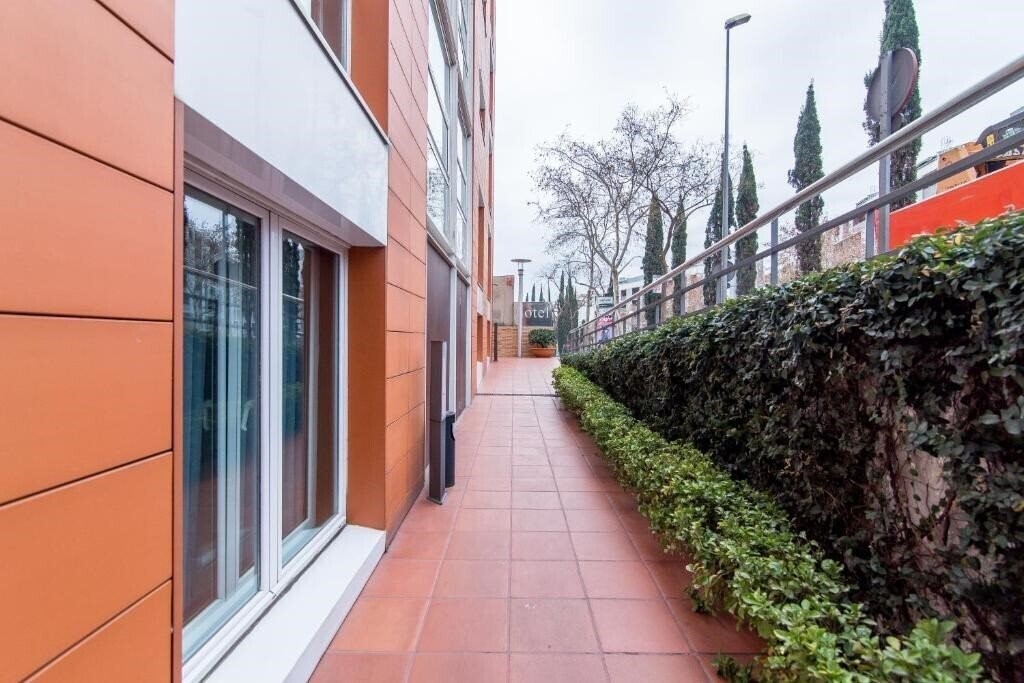 Территория Colors 2*