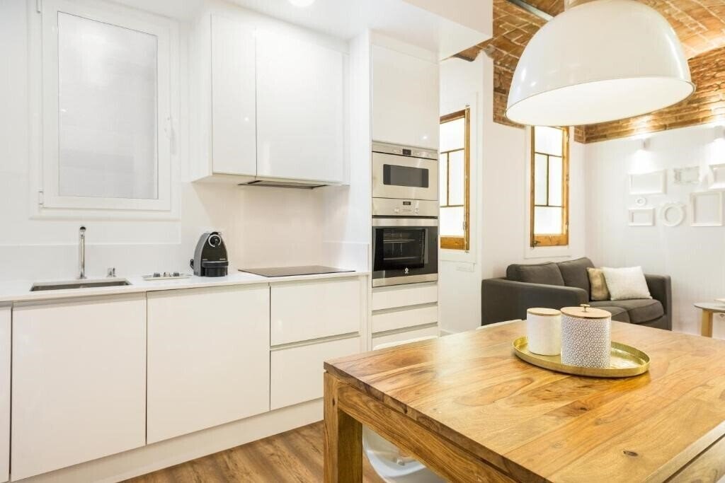 Изображение Charming Parallel 3*