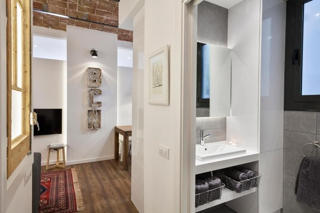 Апартаменты Charming Parallel 3*