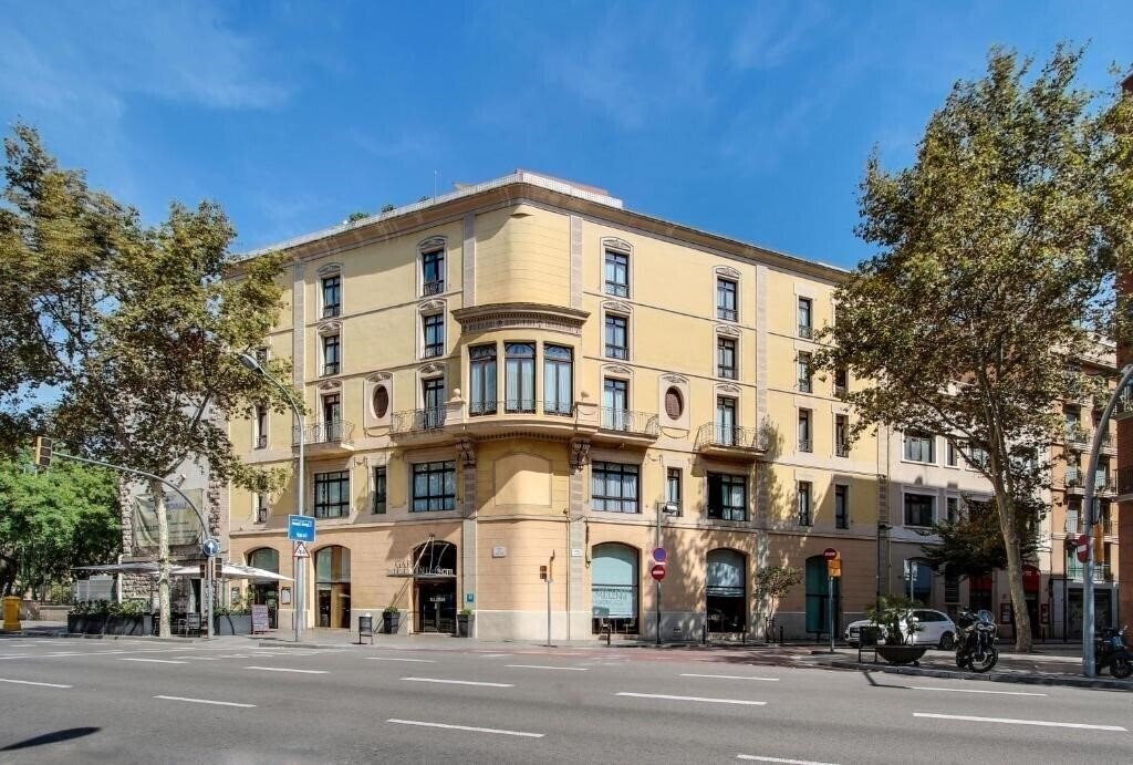 Вид Hotel Millenni 4*