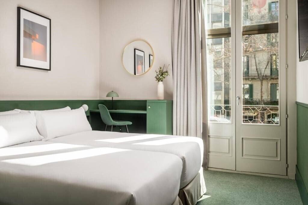 Панорама Bcn Urban Gran Ducat Hotel 3*