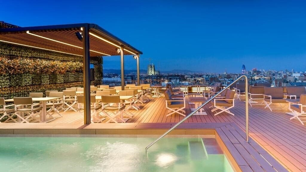 Отель Majestic Hotel & SPA Barcelona 5*