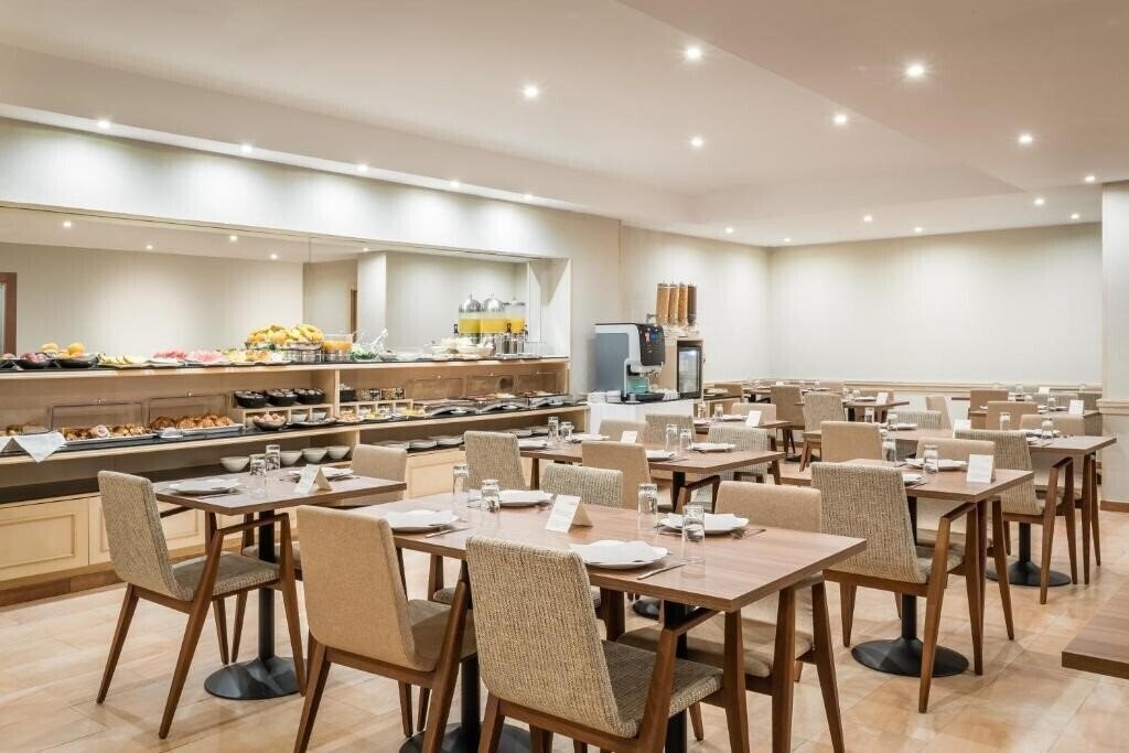 Вид Sunotel Central 4*