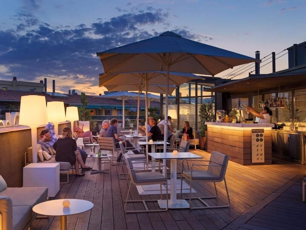 Территория H10 Casanova 4*