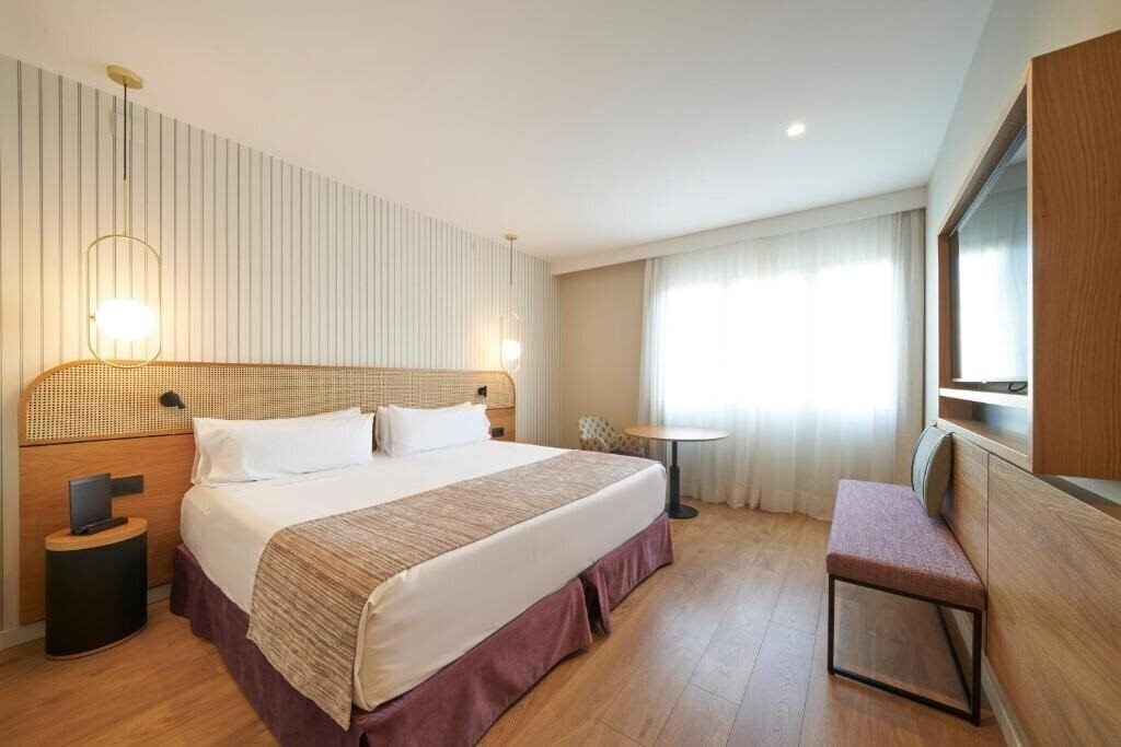 Готель Catalonia Diagonal Centro (ex. Gran Catalonia) 4*