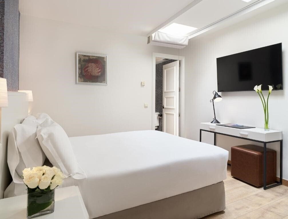 Апартаменти H10 Raco Del Pi 3*