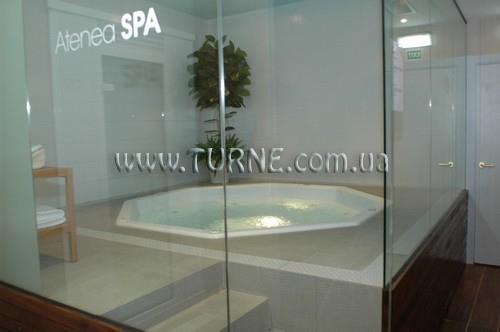 Готель Atenea Valles 4*