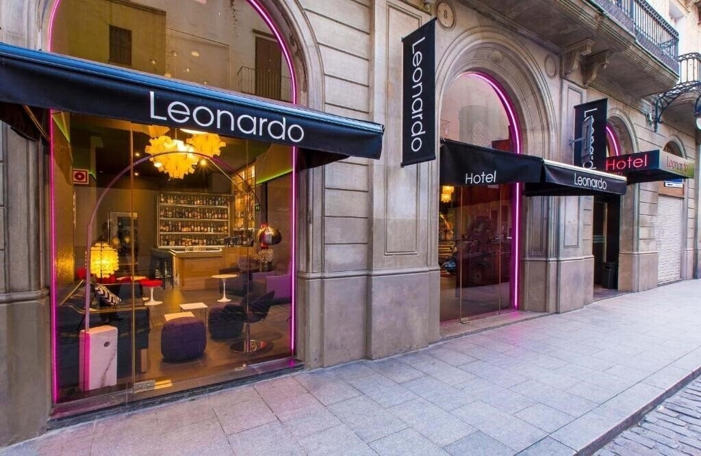 Готель Leonardo Hotel Barcelona Las Ramblas 3*